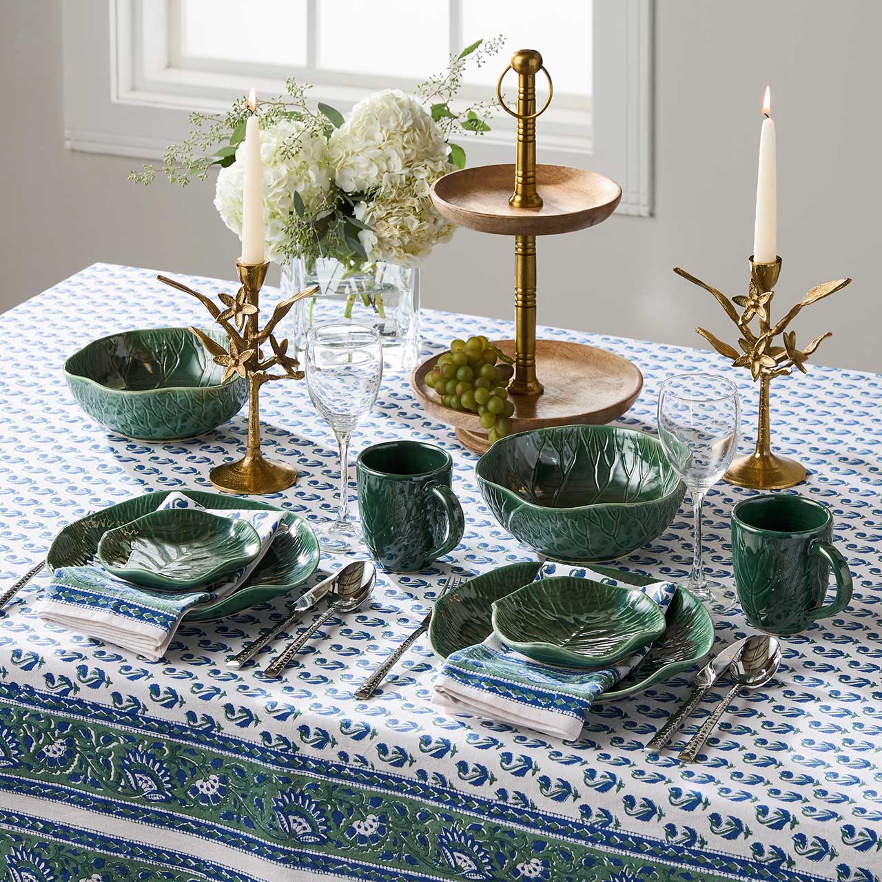 SERRV International - Wholesale Decorative Tabletop Object - Mango Wood Two-Tiered Stand1