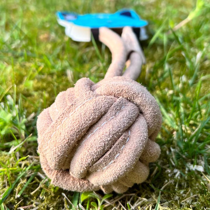 Funny Zoo - Wholesale Pet Rope Toy - Dog - Natural toy for dogs Suede ball with rope