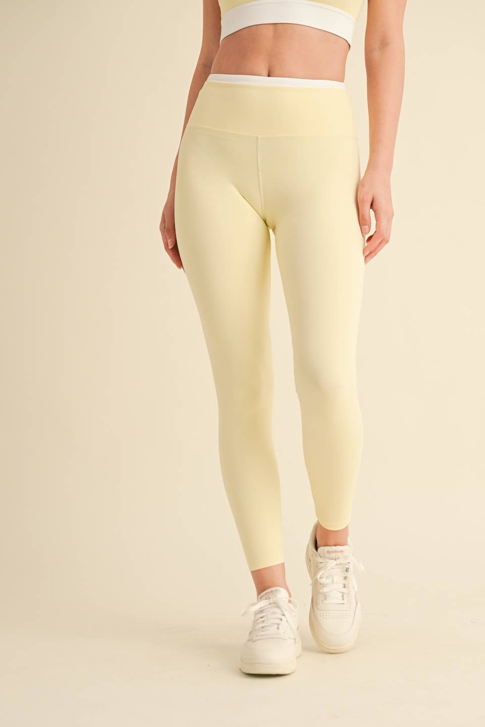 KIMBERLY C – Engroshandel Sports-/loungeleggings – til kvinder – Kontrastbindende leggings2