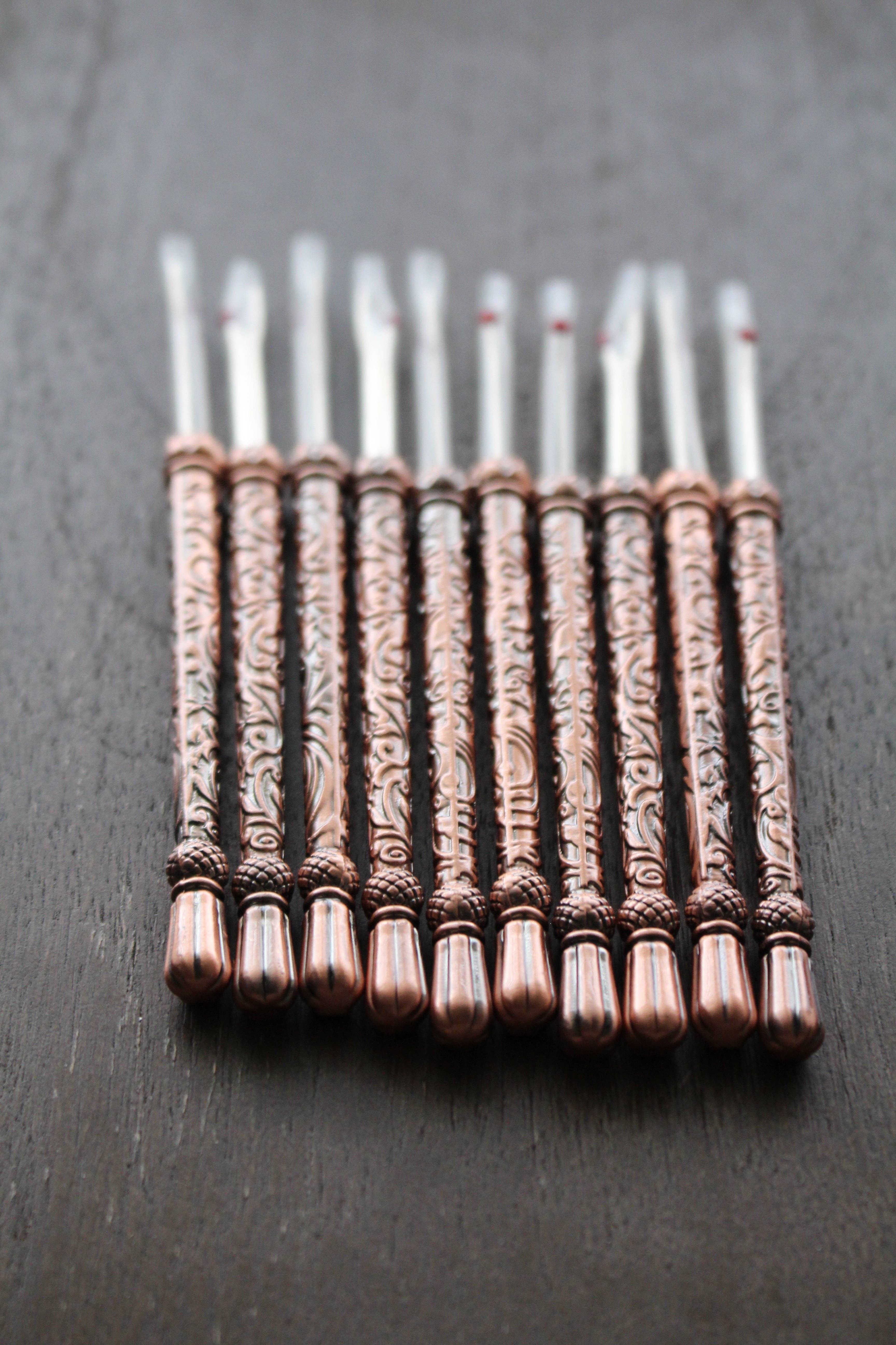 NNK Press - Wholesale Embroidery/Cross Stitch Supplies - Metal Engraved Seam Rippers (Set of 10)0