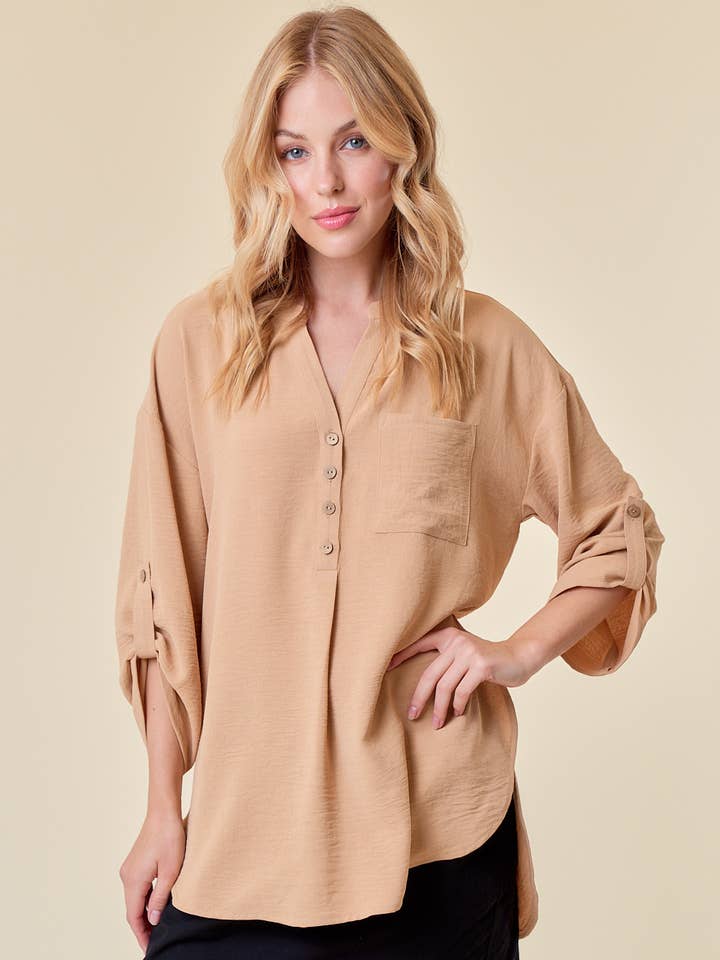 Doe and Rae - Wholesale Tunic - Women's - HALF BUTTON HI-LO BLOUSE - 43942T