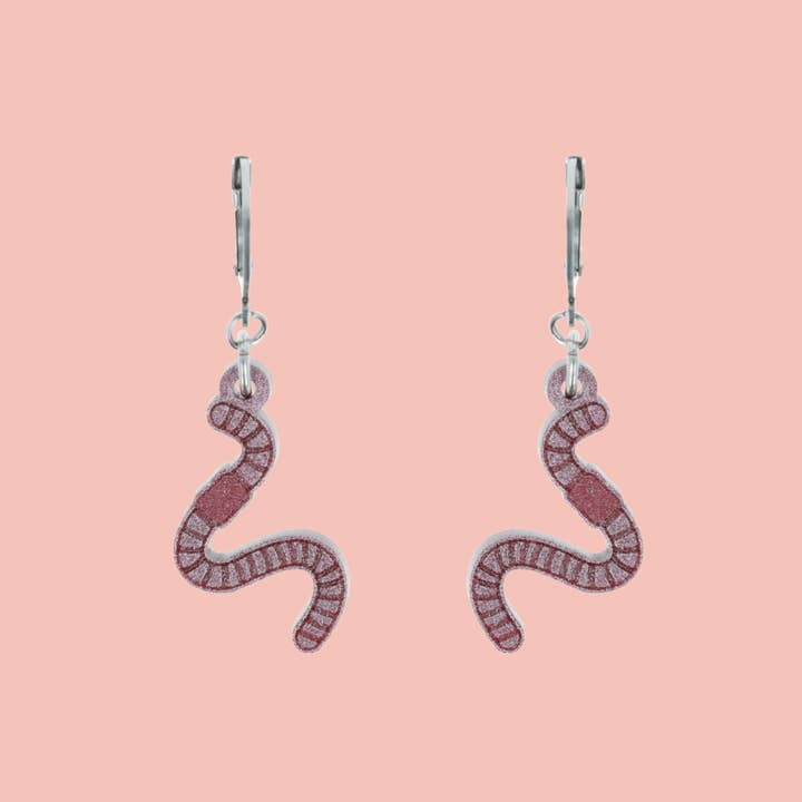 Brincos de Argola Huggie The Worm por atacado de Sour Cherry