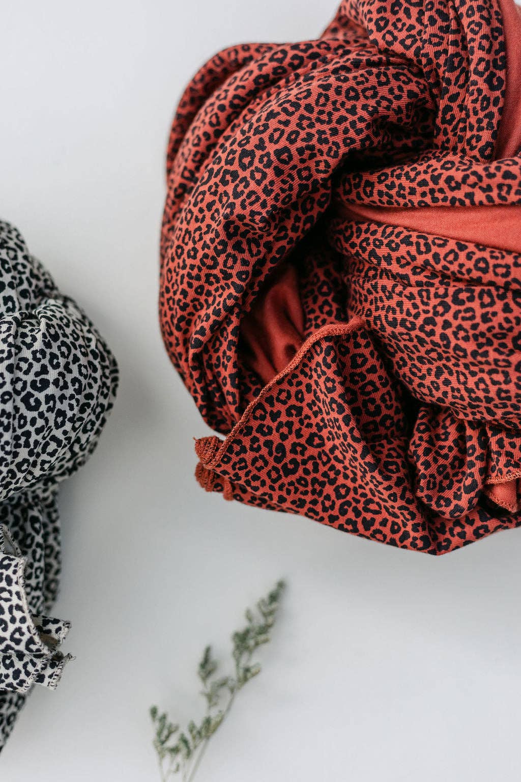 Bon + Bear – wholesale Nursing cover – Maternity – The Chicago Loop2