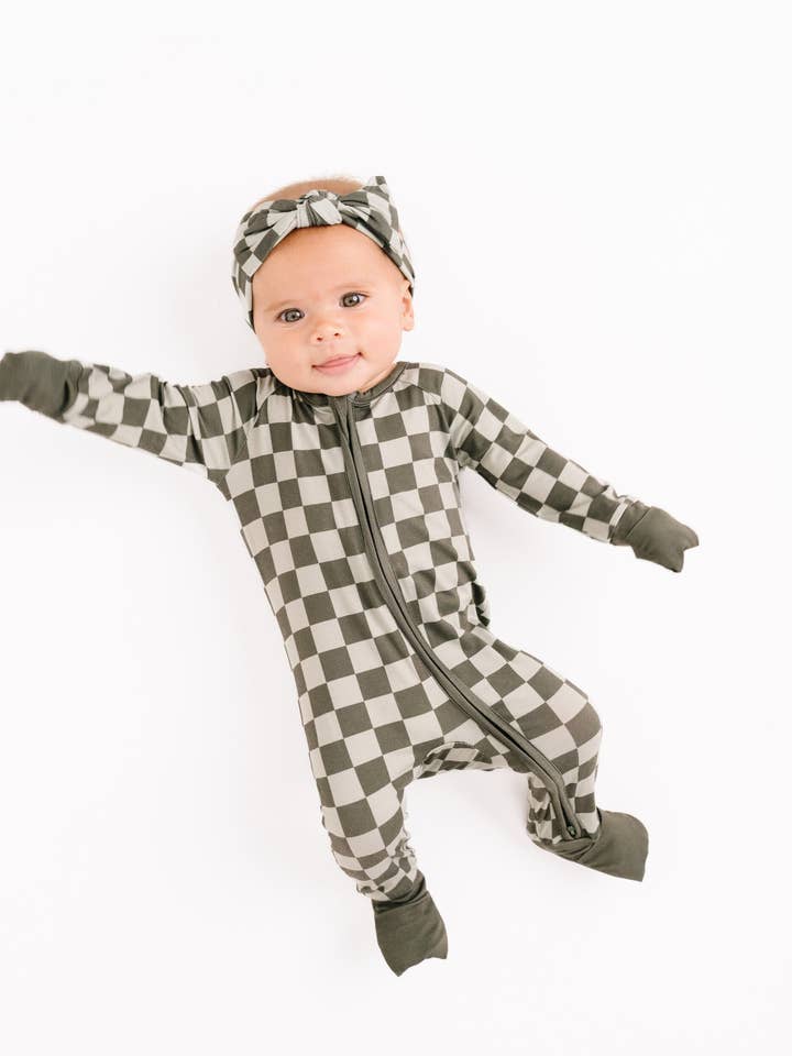 Little One Shop - Wholesale Sleepsuit - Baby - Pine Checkered Bamboo Sleeper7