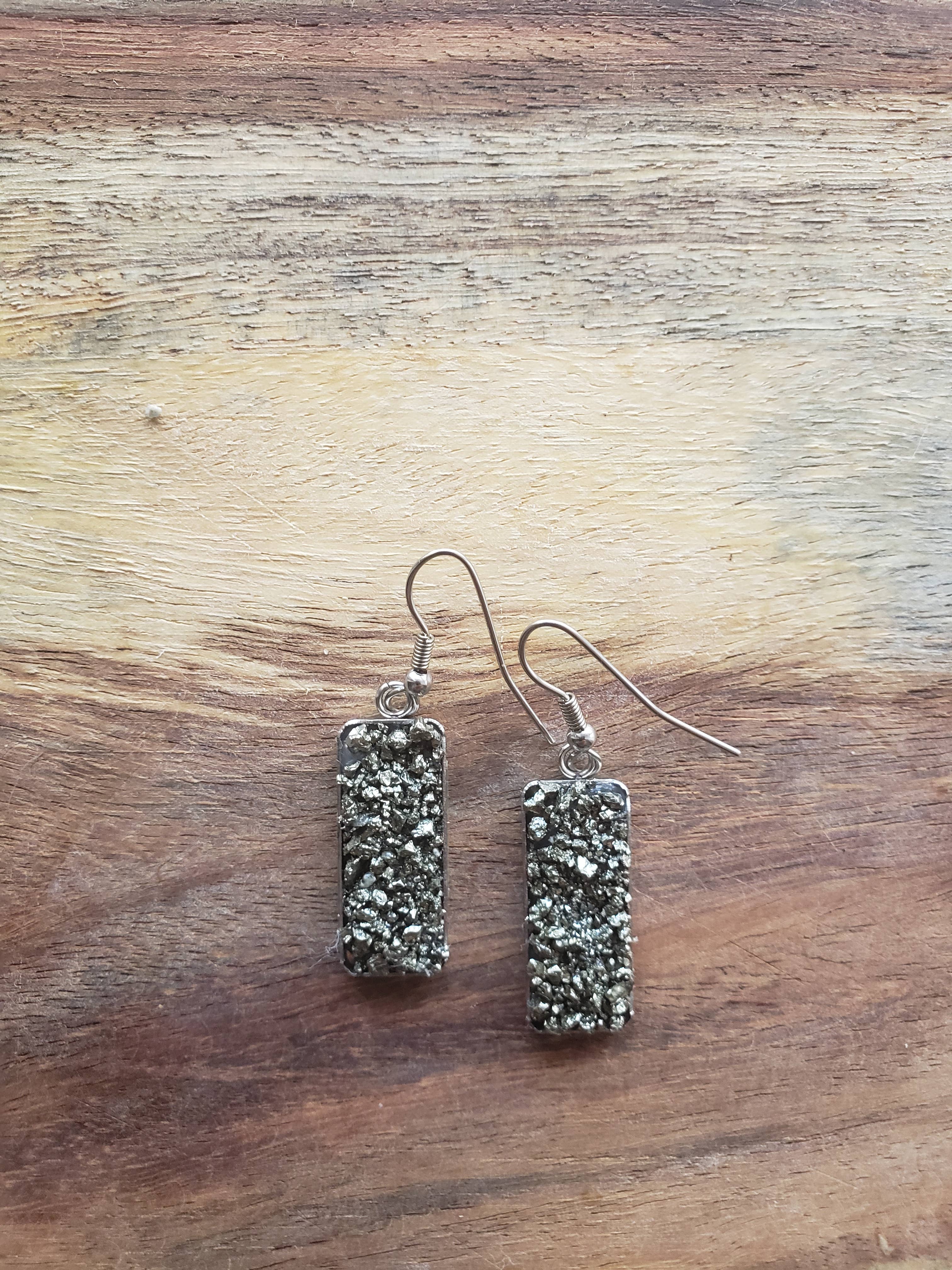 Moon studio jewelry - Wholesale Dangle Earrings - Dangle raw stone earrings16