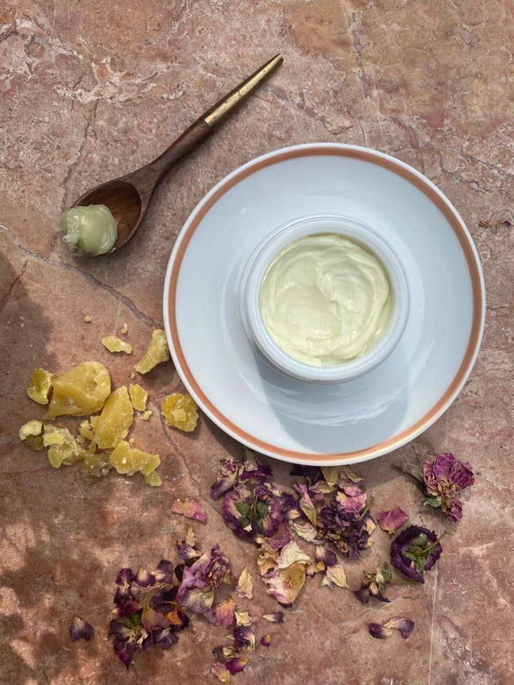 W Face Cream, Deeply Hydrating for wholesale by Heaven on Main Street