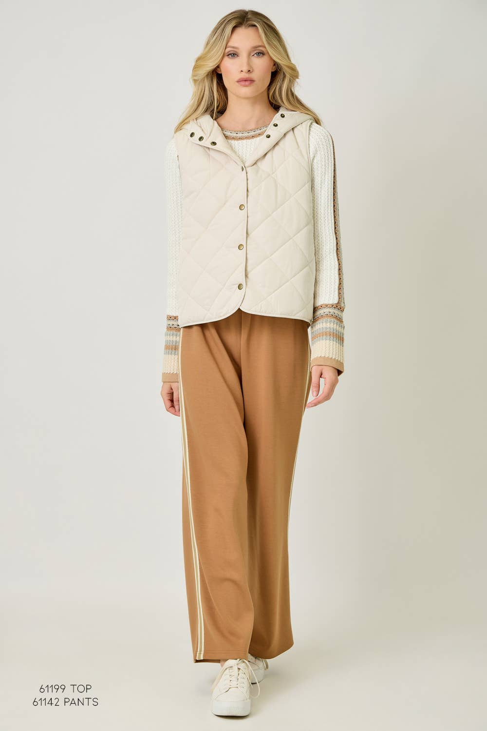 Mystree - Wholesale Outerwear Vest - Women's - 61144 Quilted Puffer Hoodie Vest7