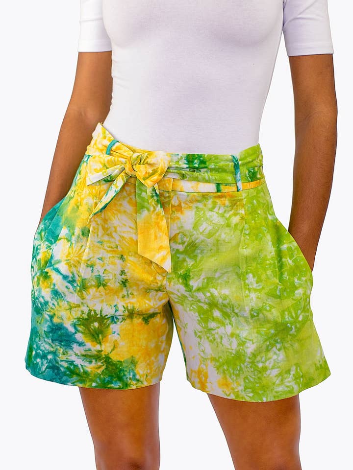 Yadi Shorts aus Baumwolle mit Krawatte und Dye - gelb und grün für den Großhandel von Kalyca