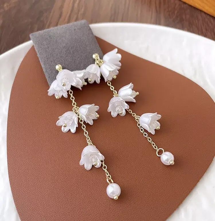 Haengseongworkshop - Wholesale Stud/Post Earrings - 18K Gold Plated Bell Flowers White Flora Drop Glass Pearls Earrings1
