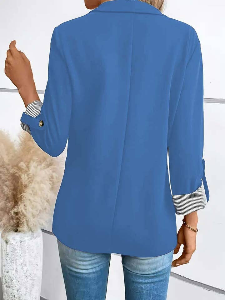 Lily Clothing - Vente Veste – femme - VESTE DE COSTUME AJUSTÉE À BOUTONS AVEC MANCHES RENVERSÉES12