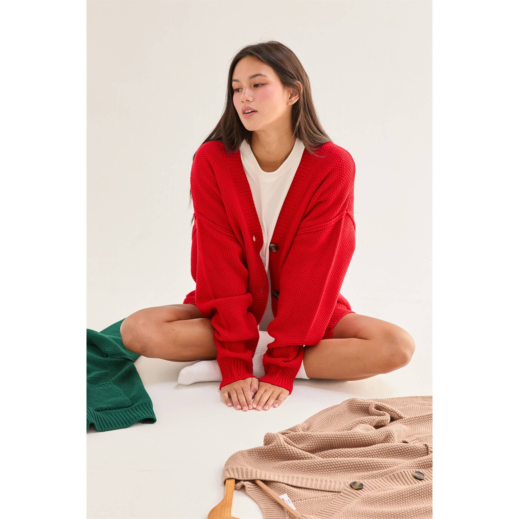 Double Zero - Vendita all'ingrosso Cardigan - Donna - Cardigan oversize con bottoni "Charm Them All"15