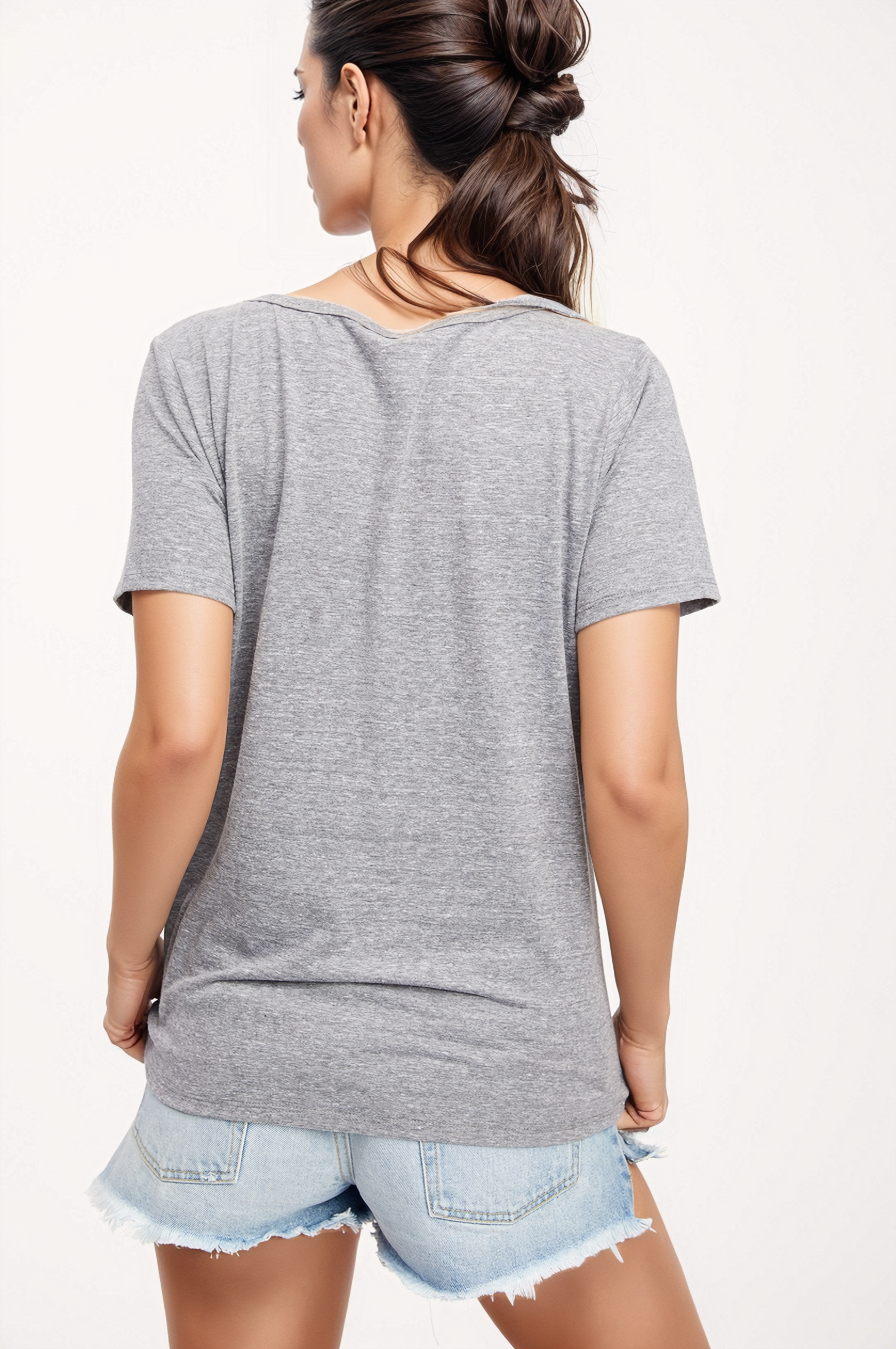 Heather Grey Waterford Tee (Heather Grey) for wholesale on Faire1