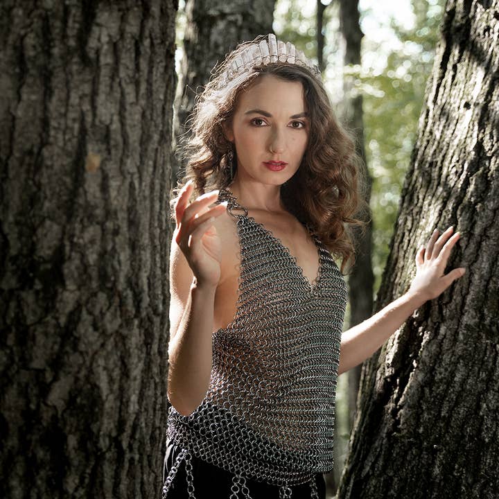 corona in cristallo di quarzo fumé chiaro per la vendita all'ingrosso da parte di Judy & Madeleine