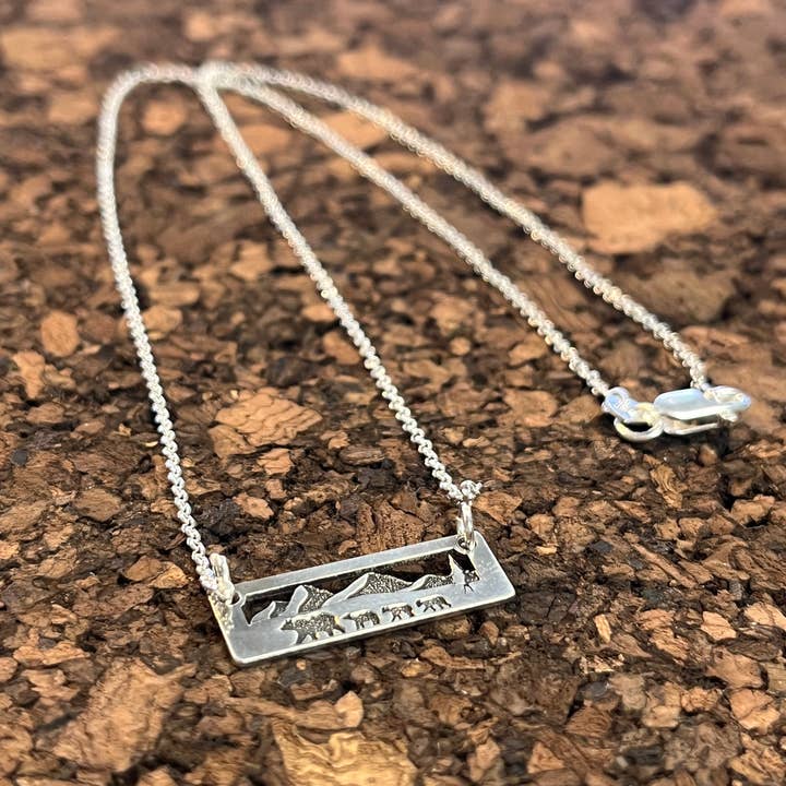 Altitude Jewelry - Wholesale Pendant/Charm Necklace - Momma Bear Three Cub2