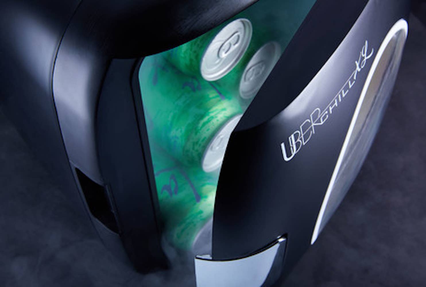 Uber Appliance – Mini frigorífico/frigorífico portátil por atacado – 12 Can Mini Geladeira Pessoal Uber Appliance Uber Chill1