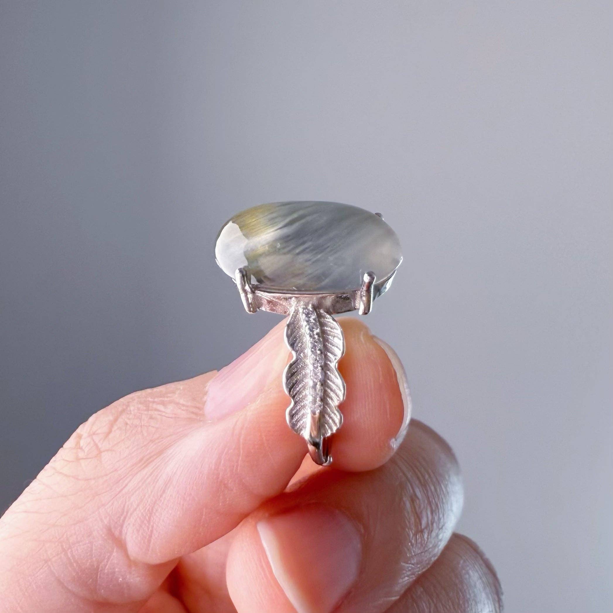 Ninaouity – wholesale Cocktail/statement ring – Handmade Natural Blue Rutilated Quartz Cabochon Cut Crystal Ring4