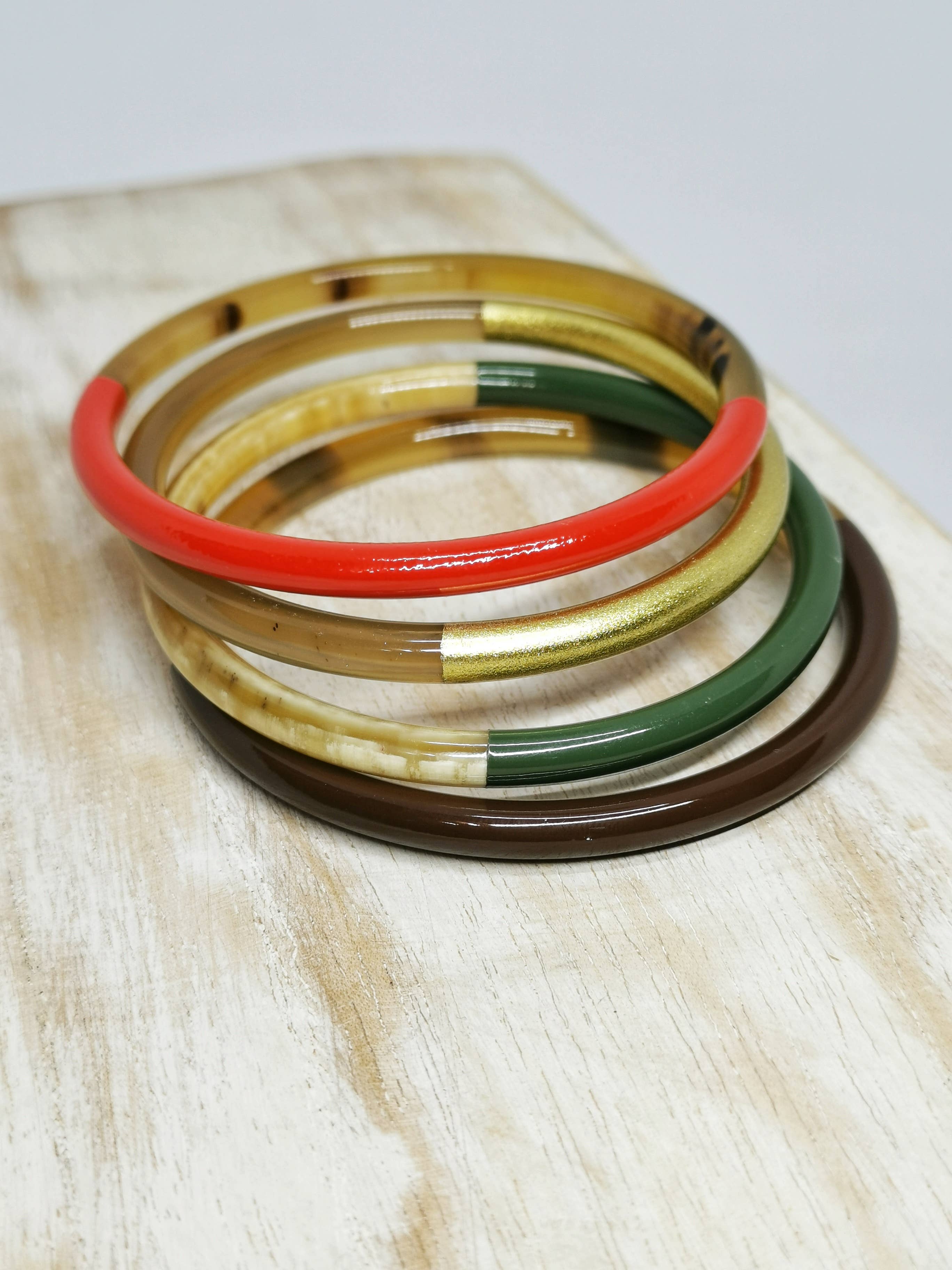 Nayda Diaries - Venta al por mayor Brazalete - Brazalete bicolor de cuerno terracota y natural3