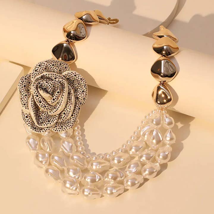 DUA MENKA - Vendita all'ingrosso Collana con ciondolo/pendaglio - Collana con Pendente in Perla Vintage e Rosa – Gioielli di Forte Impatto Visivo4