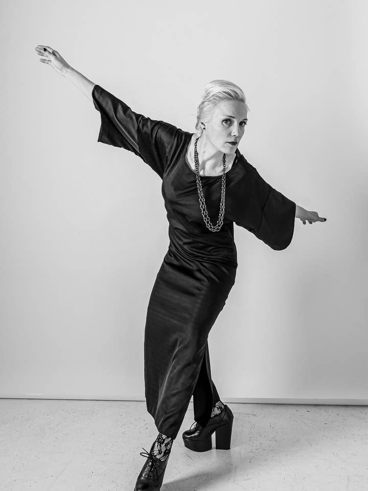 Robe maxi kimono pour la vente par HE