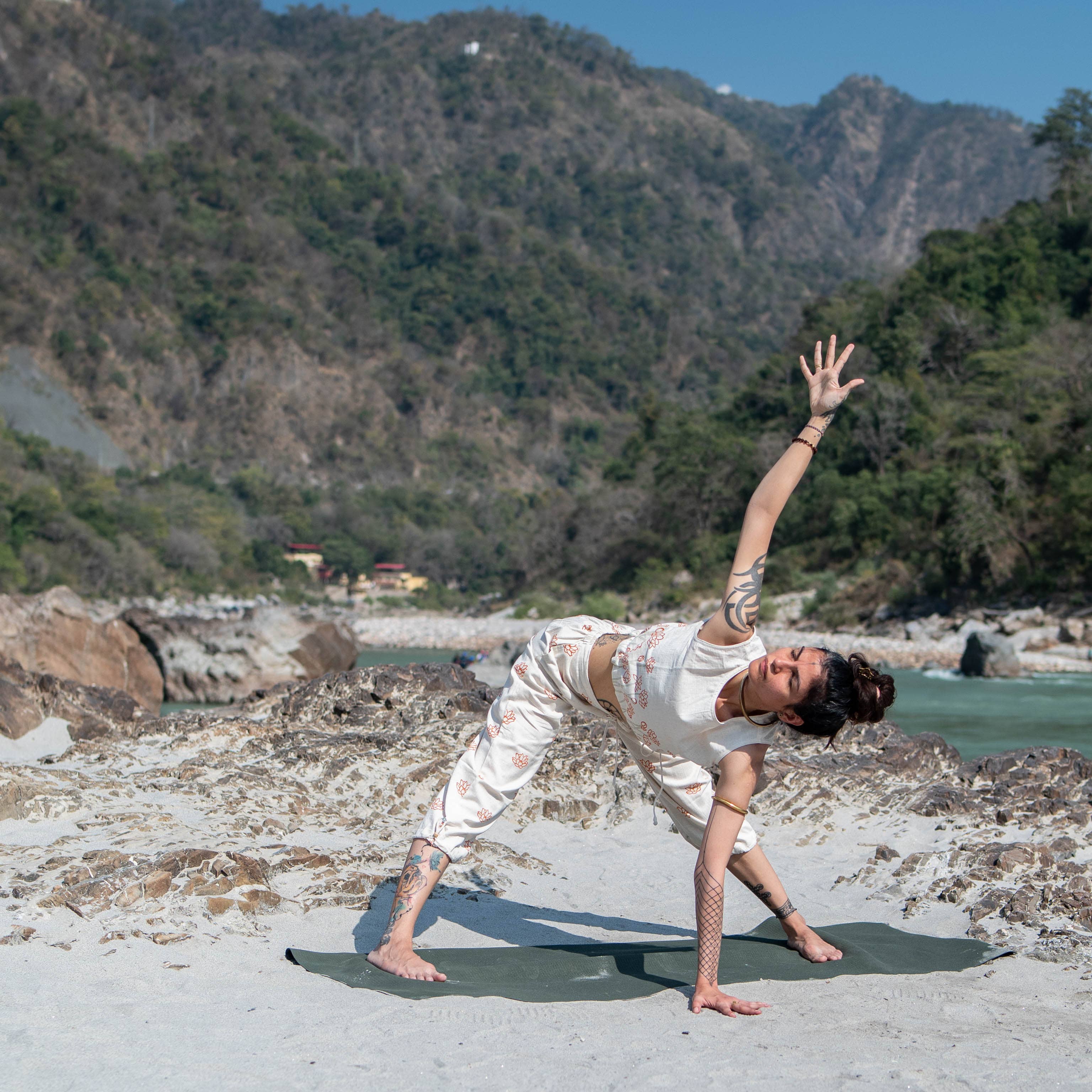 AKISO - Wholesale Athletic Top - Women's - Women Cotton Hand Block Printed Yoga Crop Top -Ananda4