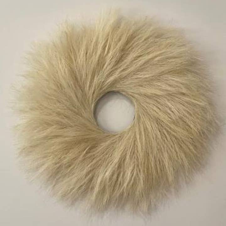 DNS Designs - Wholesale Wreath - Tan Pampas Grass Wreath Large