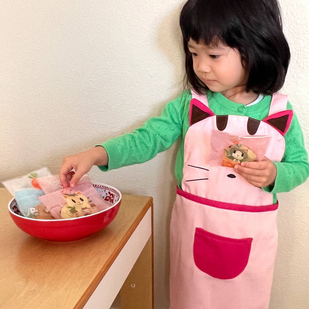 Wrapables.com - Wholesale Food Storage Wrap/Bag - Wrapables Transparent Self-Adhesive 4" x 4" Candy Cookie Bag57