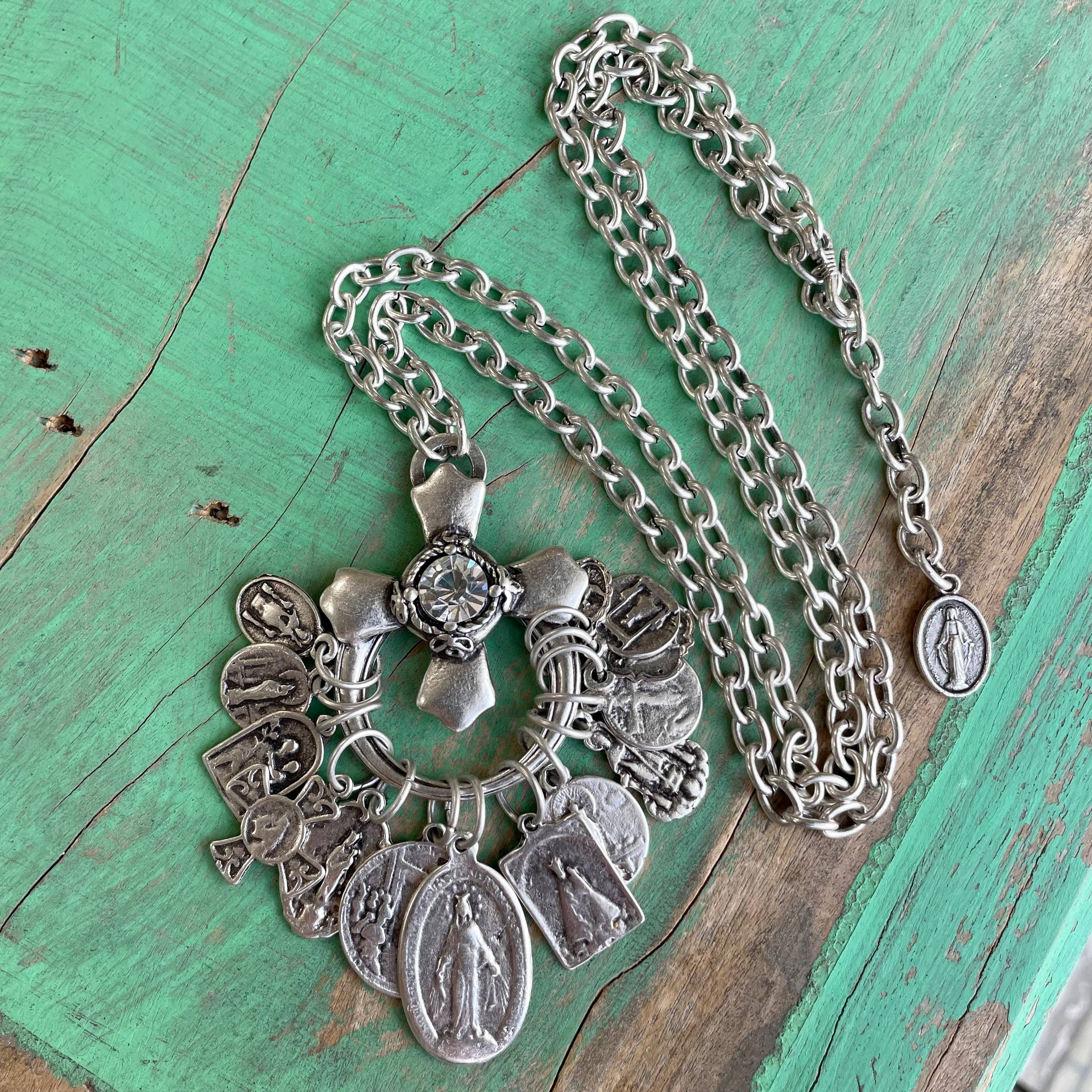 Love and Honor Jesus LLC - Wholesale Halskettinghanger - Ketting met heiligenbedels18