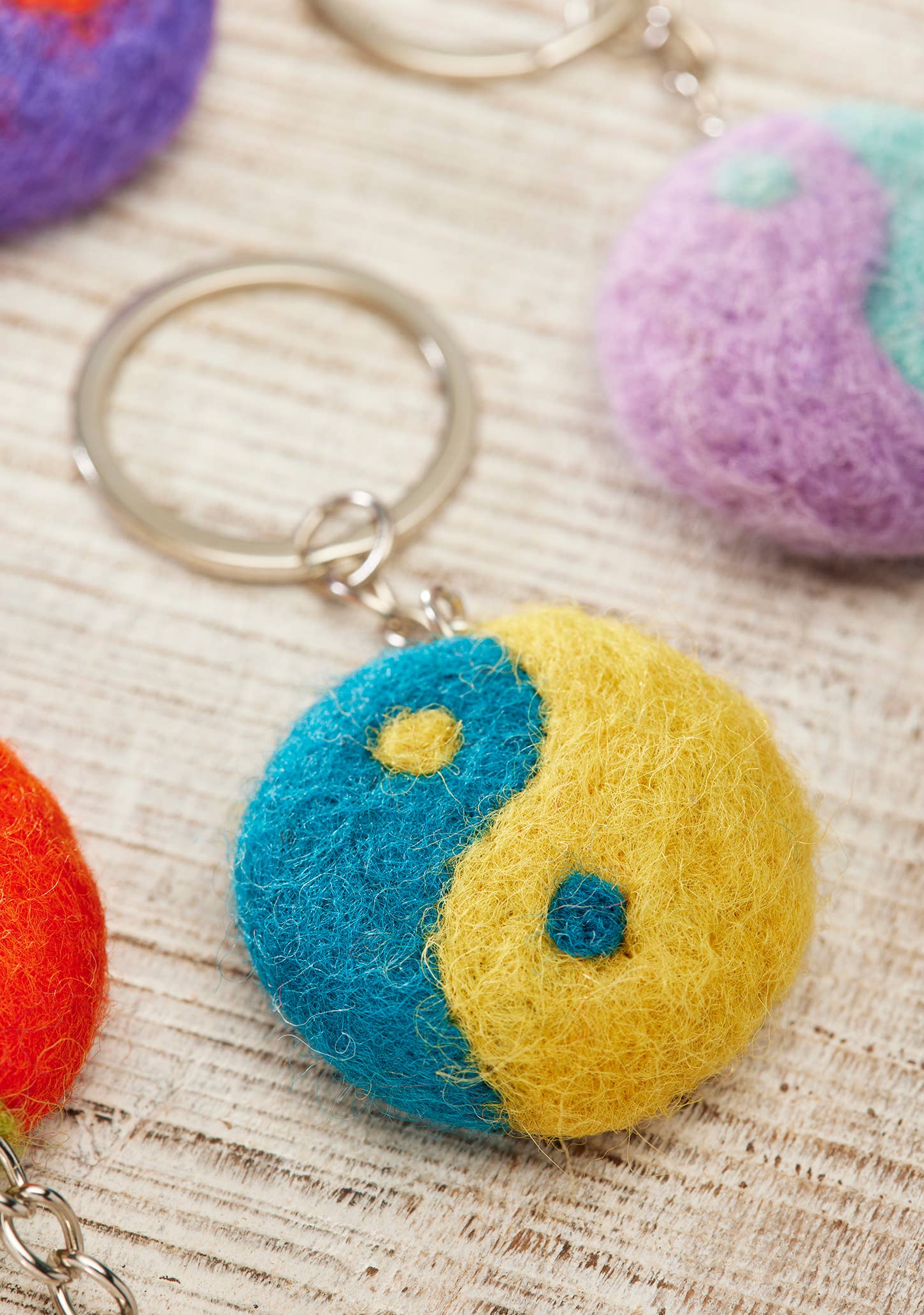 Namaste - Wholesale Keychain - Unisex - Felt Yin Yang Keyring1