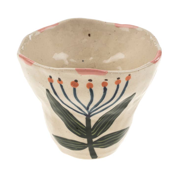 Tasse en poterie Flora, Lotus pour la vente par Indaba Trading