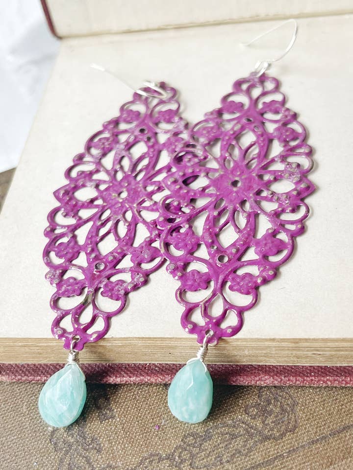 Brincos de framboesa e amazonita pintados à mão por atacado de Rage Gems & Jewelry