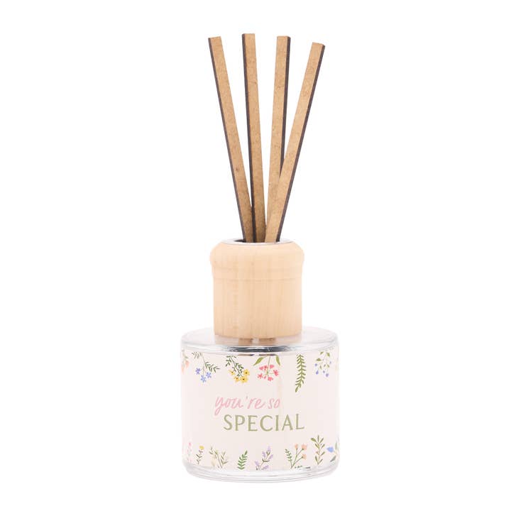 Nibble Distributors Ltd - Wholesale Jar/filled candle - Cottage Garden candle and diffuser set2