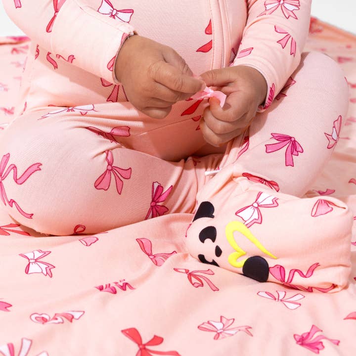 Bellabu Bear - Wholesale Sleepsuit - Baby - Take A Bow Bamboo Convertible Footie2