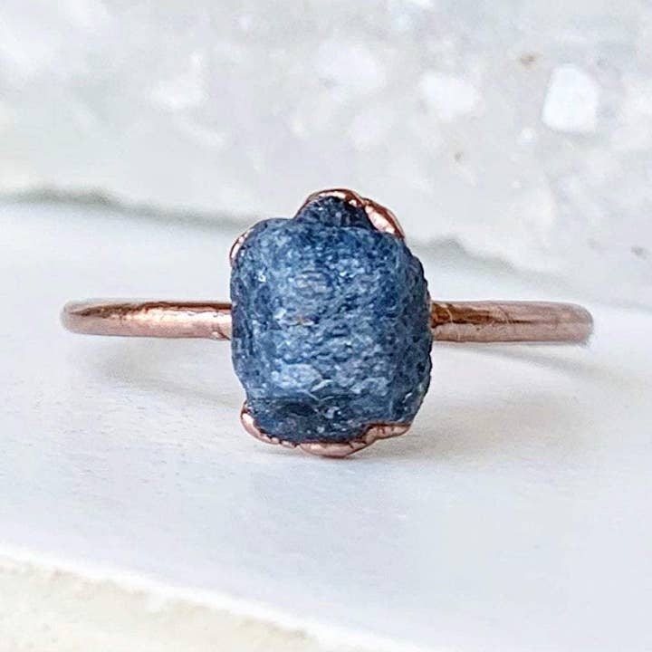 Anel de empilhamento de safira bruta por atacado de Buddha Blossom Jewels