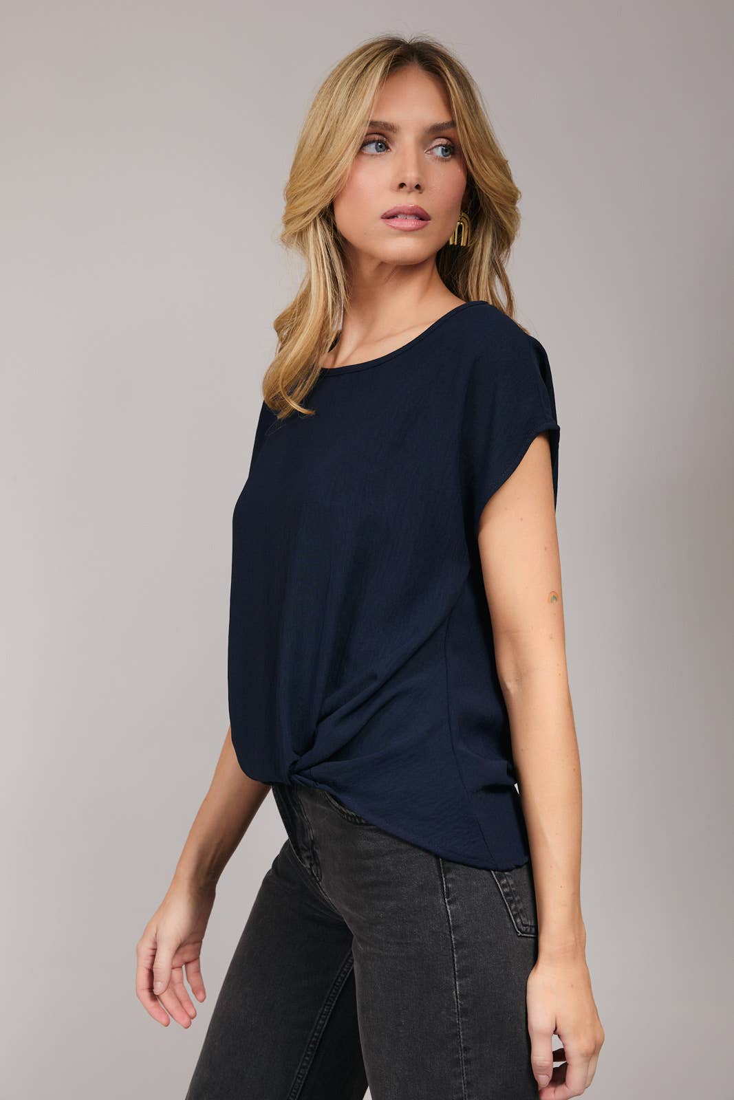 GILLI - Wholesale Blouse - Women's - SOLID WOVEN TEE WITH FRONT KNOT DETAIL35