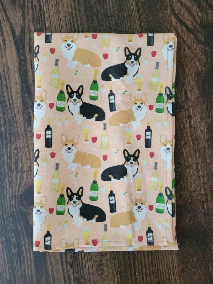 Strofinaccio Corgis e Vino per la vendita all'ingrosso da parte di Life of Daisy Co.