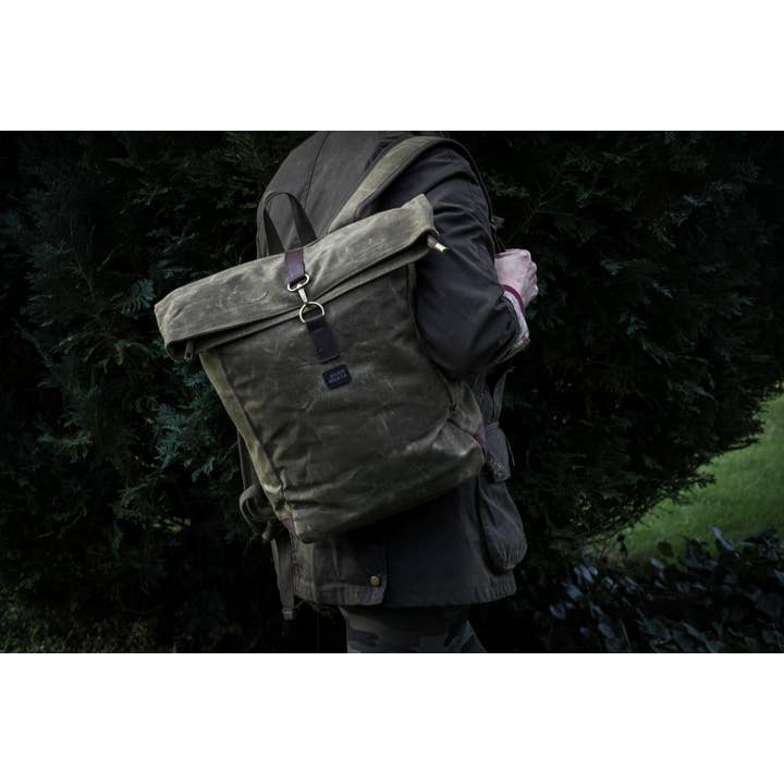 Summit Crazy - Wholesale Backpack – Unisex - Roam North Kielder Waxed Canvas Backpack
