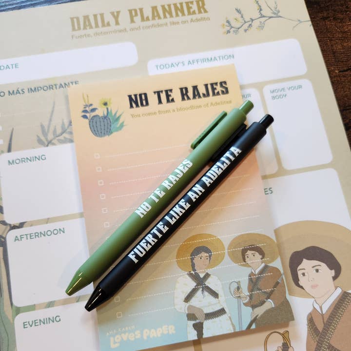 Bloc-notes Adelita Daily Planner 8,5 x 11 pour la vente par Ana Karen Loves Paper