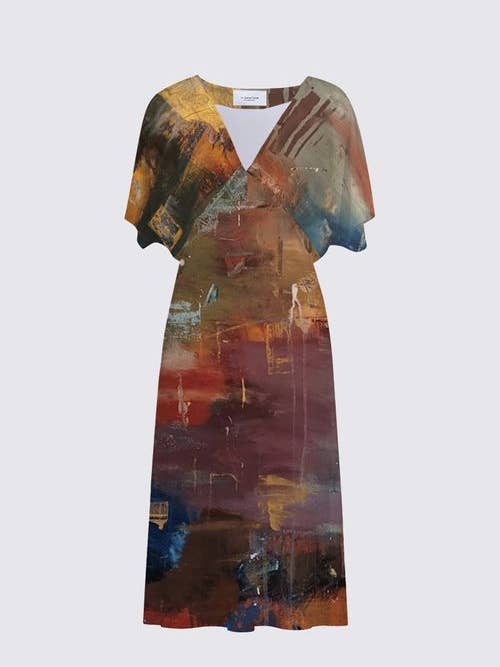 V-ringad klänning under knäna - mjuk och feminin styling för wholesale av Driftwood Gallery