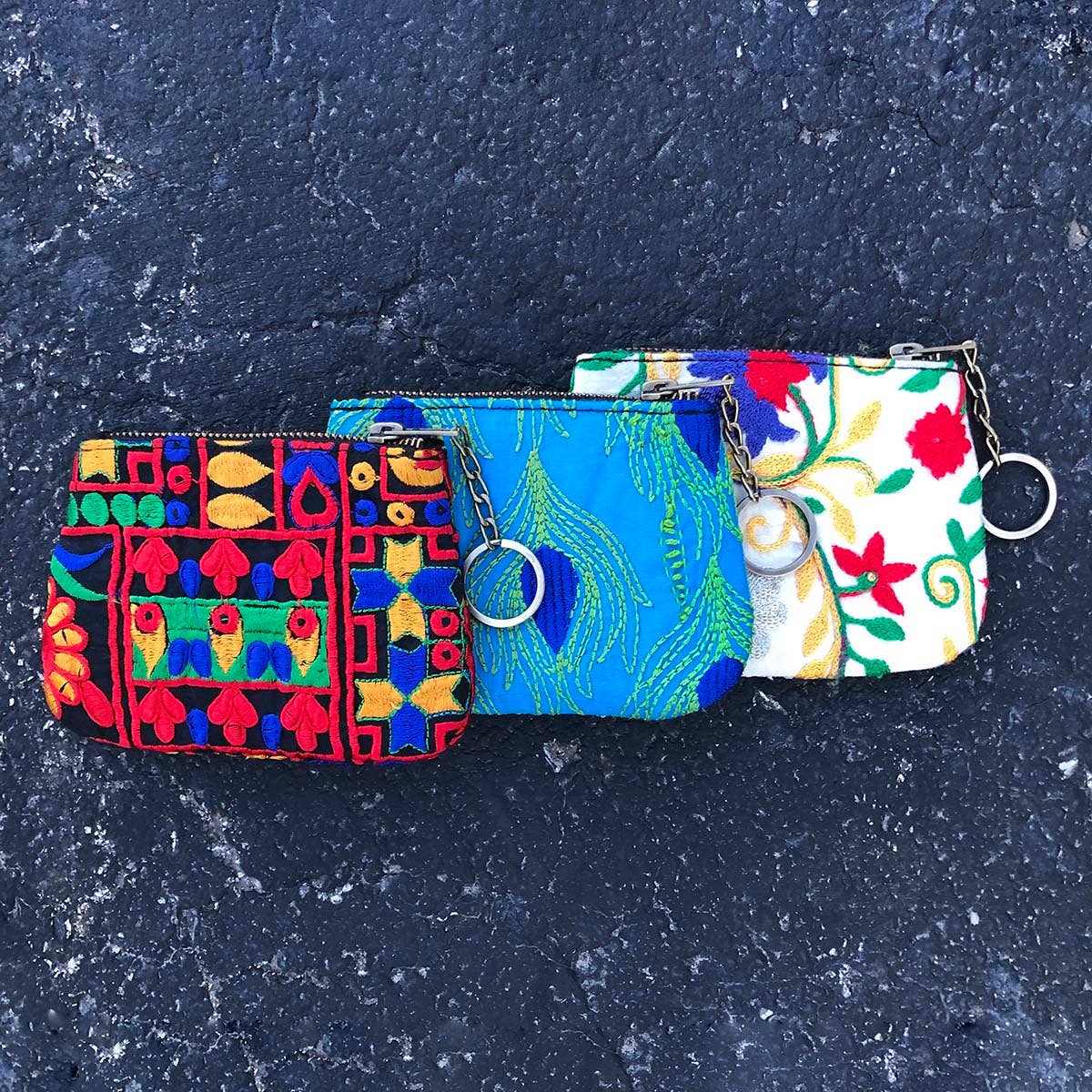 WorldFinds - Wholesale Pouch - Women's - Kutch Zipper Pouch3