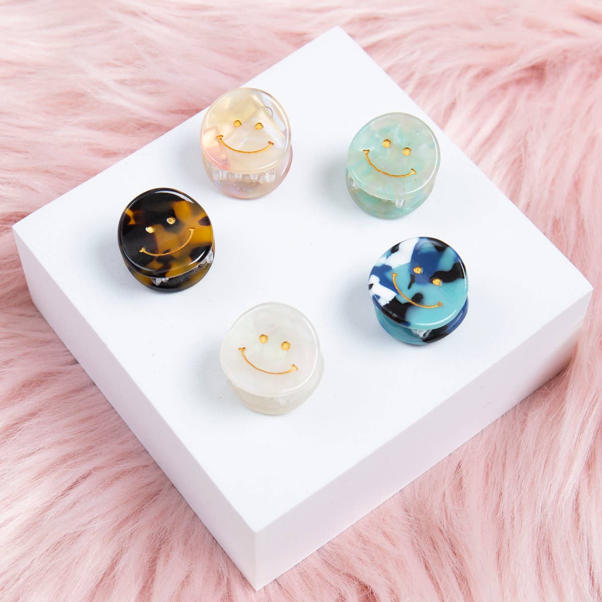 Loven x Mini Momo - Wholesale Hair Clip - Women's - Hair Claw Clip for Women and Girls - Cute Small Pin Smile0