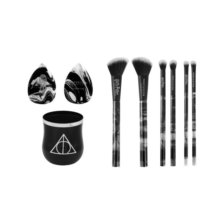 VIAI Beauty - Wholesale Make-up brush set - HP Dark Arts | Deathly Hallows™ Blend Makeup Brush & Sponge Set