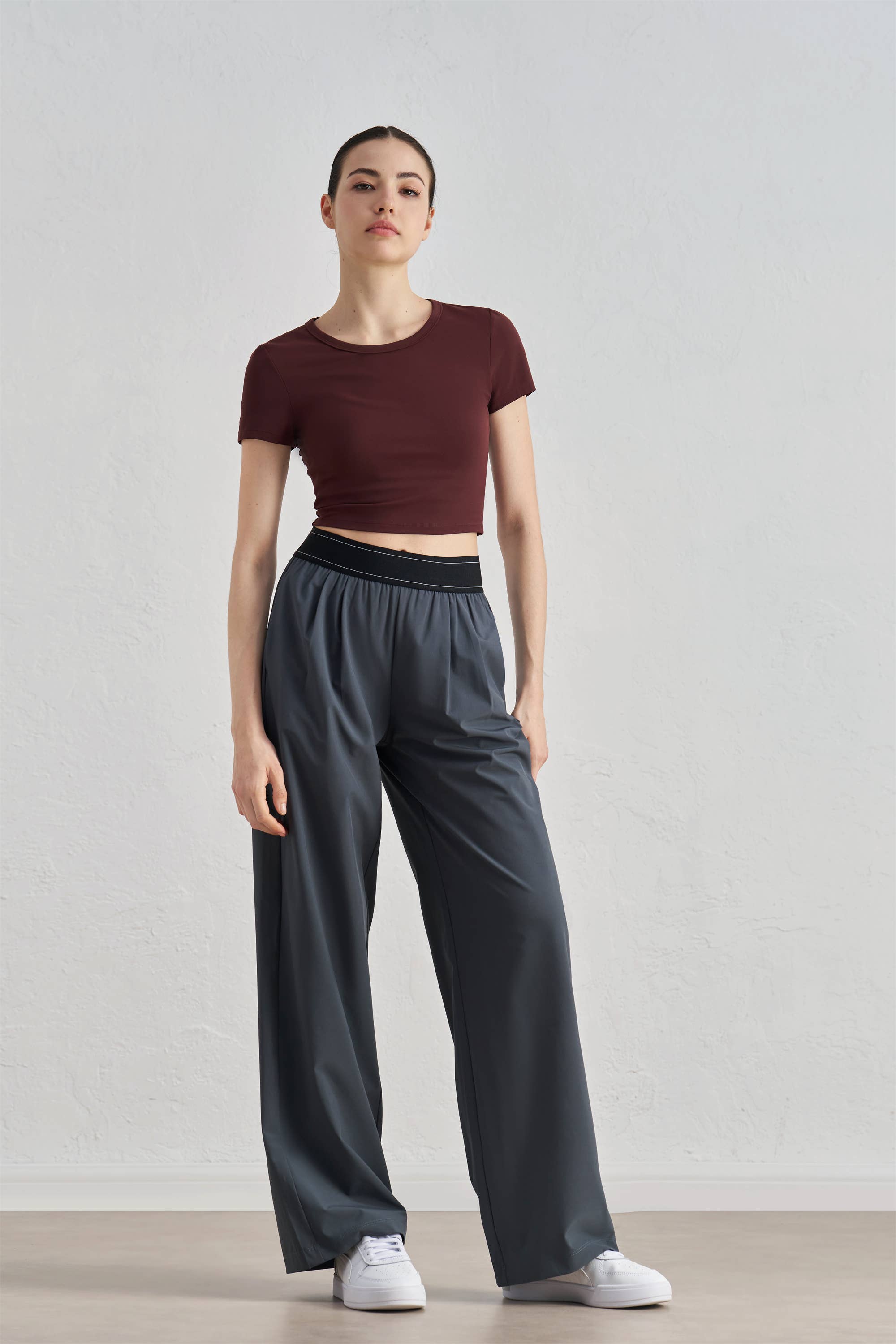 91thelabel - Wholesale Athletic Pants - Women's - Blair Contrast Waistband  Ultra Relaxed Wide-Leg Active Pant3