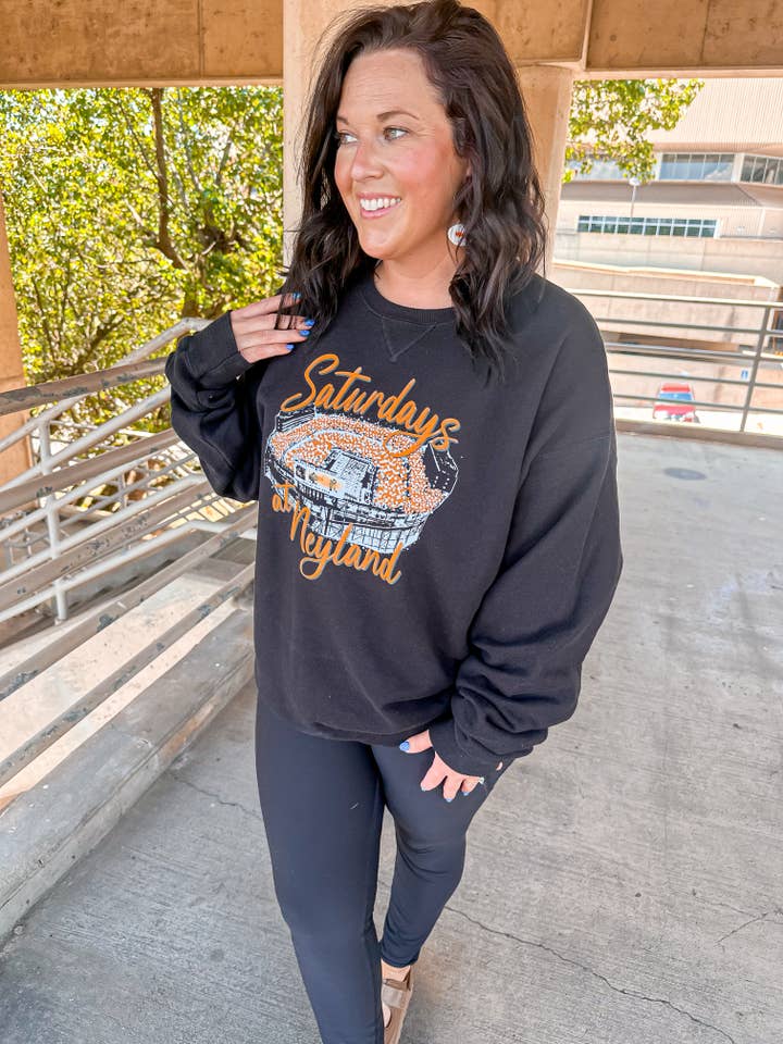 Samstage im Neyland - Komfort-Wasch-Sweatshirt für den Großhandel von Wicker Road Boutique