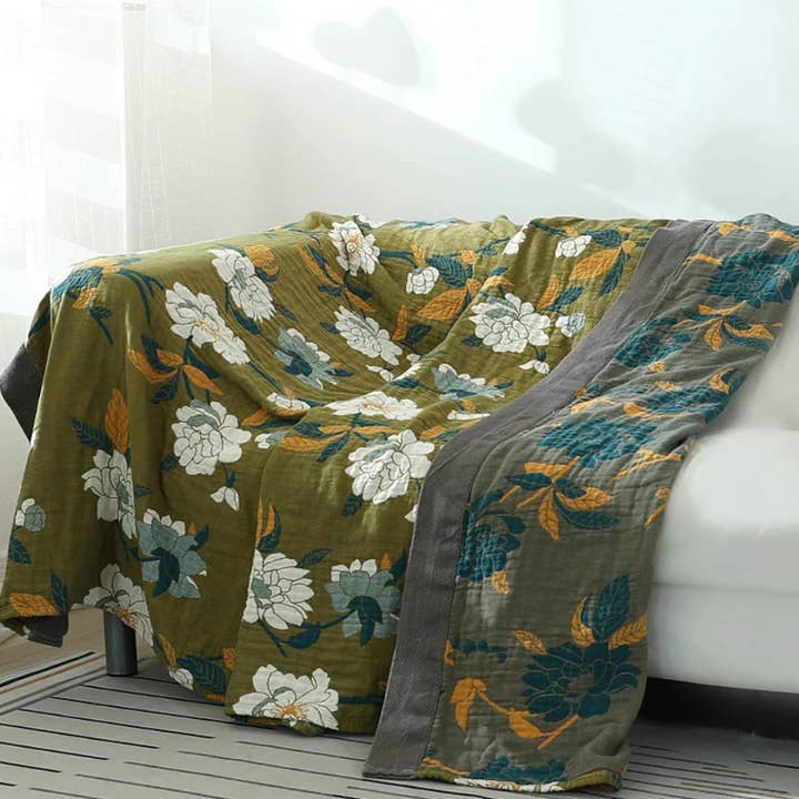 Moderny - Wholesale Quilt - Olive Flower Quilt