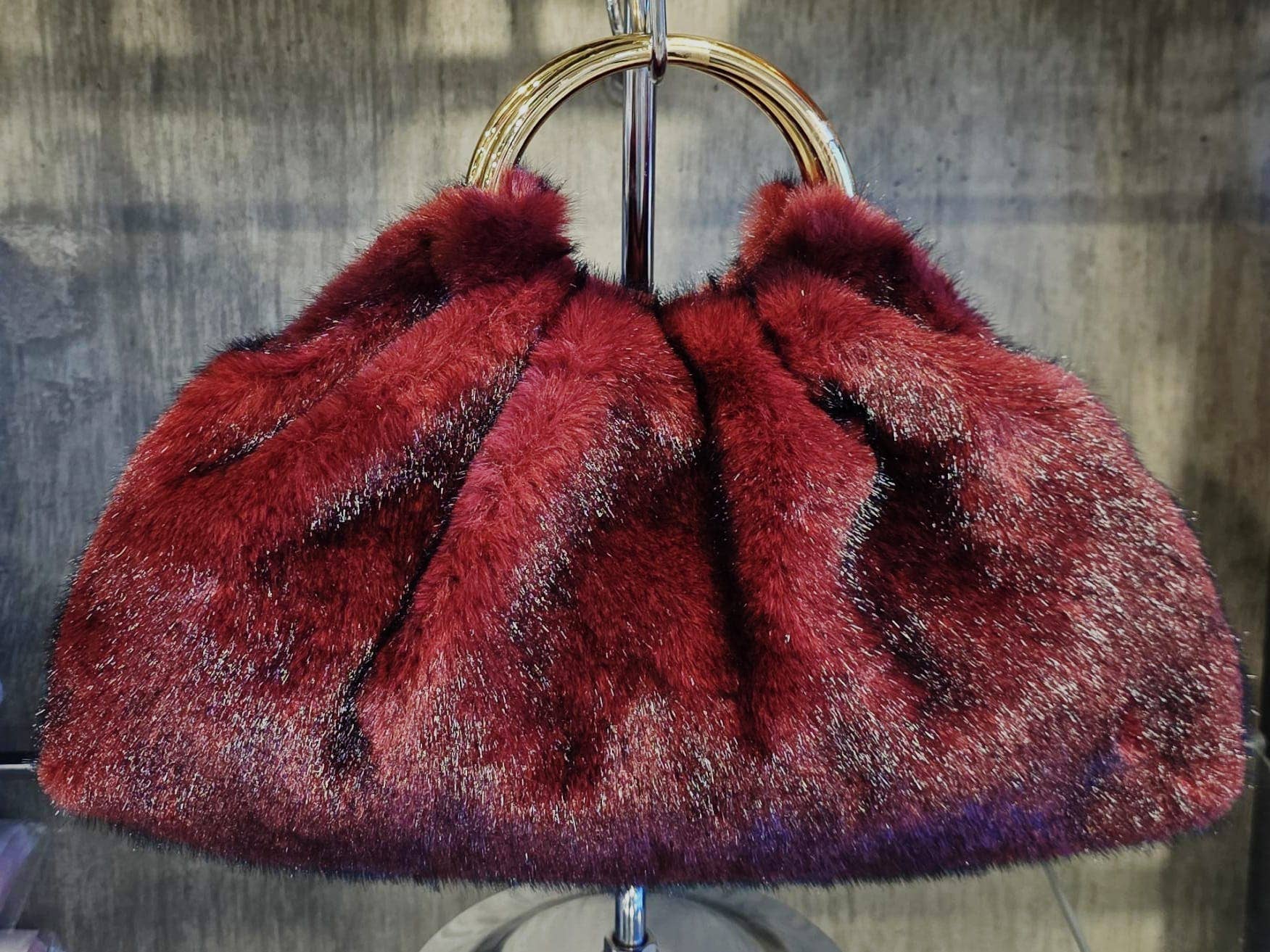 Oblige by G - Vente Sac à main avec poignée sur le dessus – femme - Sac à main avec anse en anneau en fausse fourrure 2882311