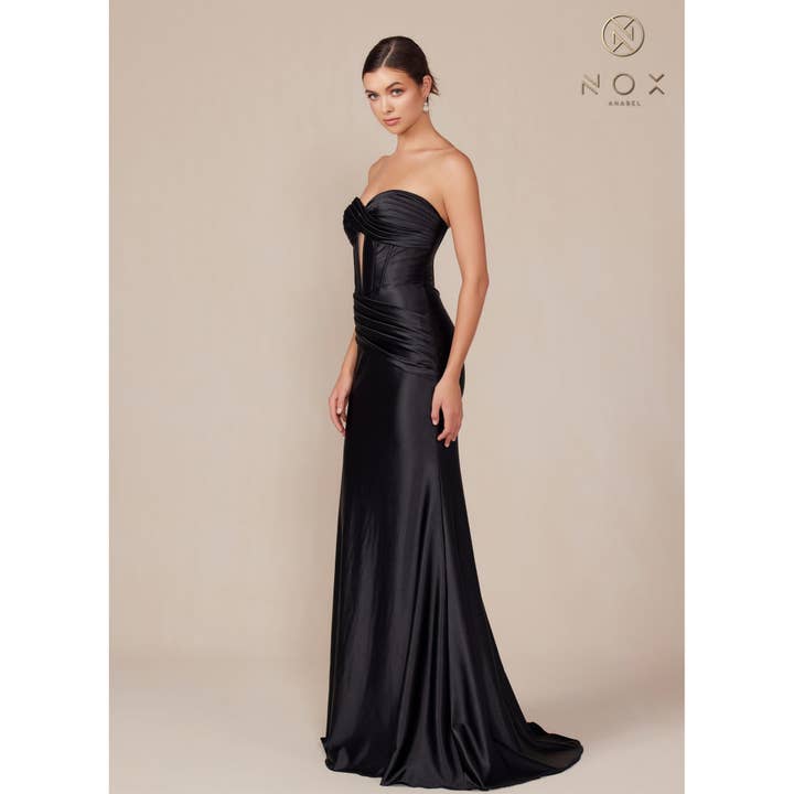 Noxanabel - Wholesale Formele jurk - Dames - Noxanabel satijnen strapless jurk met aansluitende pasvorm T15001