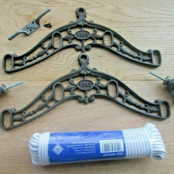 IronmongeryWorld - Wholesale Clothes Hangers - 4 Lath 1883 Embossed Antique Iron Clothes Airer Kit Only