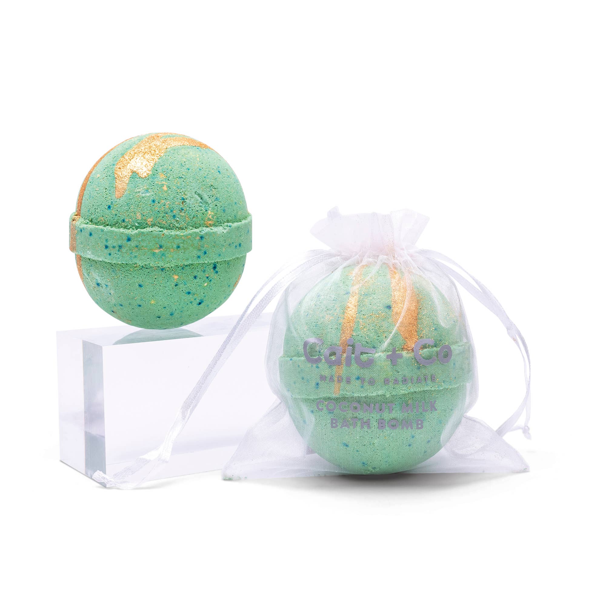 Cait + Co - Wholesale Bath Bomb/Fizz - Christmas - Holly Jolly! Bath Bomb