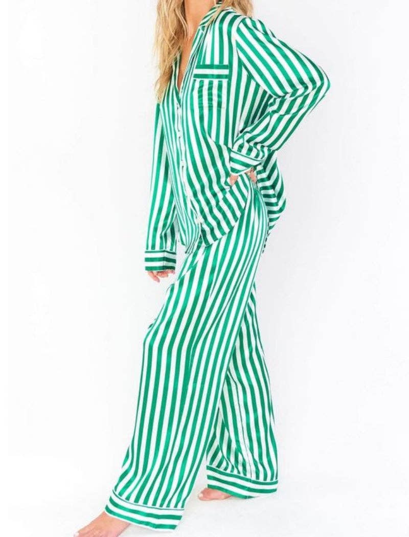 safistyle – Großhandel Loungewear-Set – Damen – Gestreiftes Weihnachts-Top und Hosen-Set0