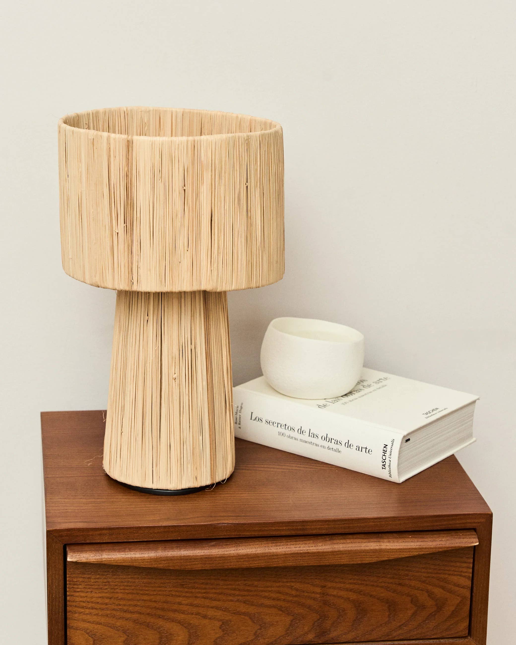 High crafty - Wholesale Accent/Desk Lamp - Sahara Gold Classic – Handmade Moroccan Raffia Lamp  Natural3